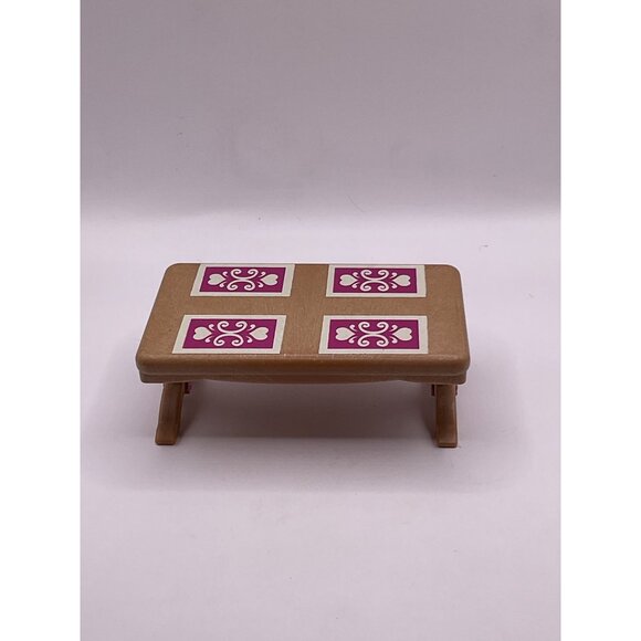 Lil Woodzeez Dollhouse Picnic Table With Pink Design - Picture 3 of 5